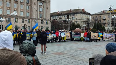 "Поверніть полонених додому": у Черкасах відбулася акція "Поверніть полонених додому": у Черкасах відбулася акція