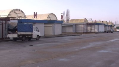 Контейнери частини Центрального ринку Луцька мають знести з 3 лютого Контейнери частини Центрального ринку Луцька мають знести з 3 лютого
