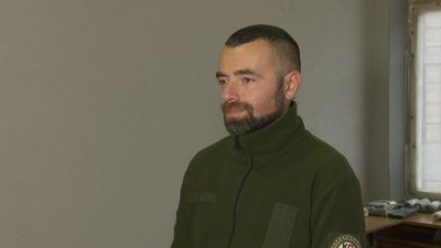 У волонтерському центрі тактичної медицини "Колесо" у Кривому Розі навчають послідовності дій, для порятунку життя людей У волонтерському центрі тактичної медицини "Колесо" у Кривому Розі навчають послідовності дій, для порятунку життя людей