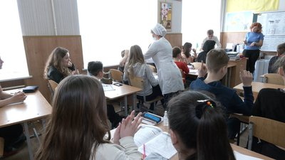 Без карантину, але за новими правилами. Як у Харкові дезінфікують школи Без карантину, але за новими правилами. Як у Харкові дезінфікують школи