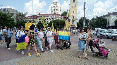 У Хмельницькому стартував марафон підтримки військовополонених