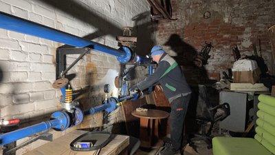 Олександр Гурдін підтримує постачання газу, води та опалення у вцілілі частини Палацу праці, Харків