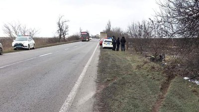 Зіткнувся з вантажівкою. У ДТП на Миколаївщині загинув водій легковика Зіткнувся з вантажівкою. У ДТП на Миколаївщині загинув водій легковика