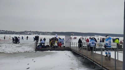 У Тернополі розпочався хокейний чемпіонат: змагаються 18 команд
