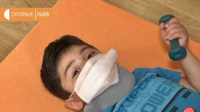 Шестирічний Ельдар хворіє міодистрофією Дюшена Шестирічний Ельдар хворіє міодистрофією Дюшена