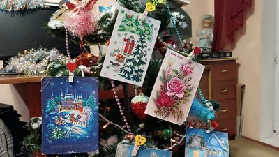 Новорічна ялинка та вітальні листівки часів СРСР Новорічна ялинка та вітальні листівки часів СРСР