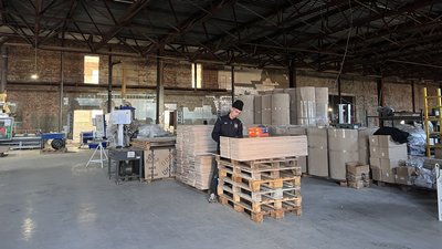 Харківське підприємство із виробництва меблів запрацювало на Тернопільщині Харківське підприємство із виробництва меблів запрацювало на Тернопільщині