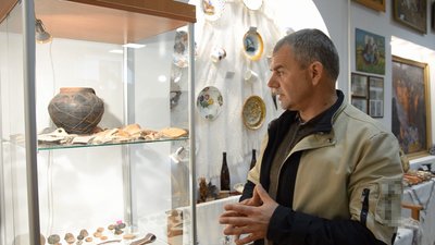 На Тернопільщині річка змиває поселення Черняхівської культури На Тернопільщині річка змиває поселення Черняхівської культури