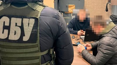 Посадовців Сумської ОВА підозрюють у привласненні коштів, які були виділені на відновлення області після бойових дій Посадовців Сумської ОВА підозрюють у привласненні коштів, які були виділені на відновлення області після бойових дій