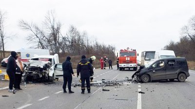 На Ярмолинеччині поліцейські встановлюють обставини ДТП