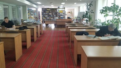 З бібліотек Луцька вилучають книги російських авторів. Як це відбувається