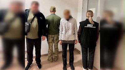 48-річний чоловік та 38-річна жінка У ПП «Угринів»