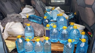 Вилучили спиртову суміш та автомобіль: на черкаському блокпосту зупинили водія