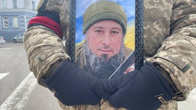 У Сумах прощалися із захисником Костянтином Матвеєнком