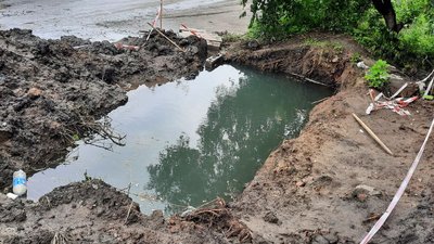 Кропивницький: працівники водоканалу після ремонтних робіт більше тижня не закопують яму