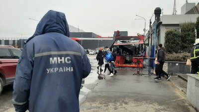 У Харкові загорівся м'ясний магазин У Харкові загорівся м'ясний магазин