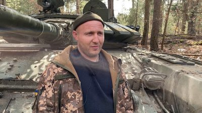 Механік танкового екіпажу «Ромашка» 54 ОРБ Володимир з позивним «Лисий» Механік танкового екіпажу «Ромашка» 54 ОРБ Володимир з позивним «Лисий»