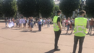 За провопорядком слідкували правоохоронці. Фото: Суспільне Поділля За провопорядком слідкували правоохоронці. Фото: Суспільне Поділля
