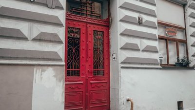 5 кольорових брам, які відновили у Львові у 2020 році 5 кольорових брам, які відновили у Львові у 2020 році