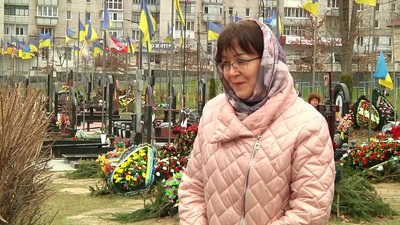У Житомирі попрощалися з 27-річним десантником розвідувального батальйону Микитою Ситником У Житомирі попрощалися з 27-річним десантником розвідувального батальйону Микитою Ситником