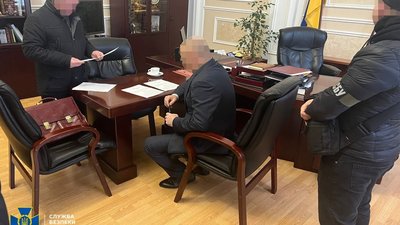 Полтавському міському голові Олександру Мамаю правоохоронці вручили підозру Полтавському міському голові Олександру Мамаю правоохоронці вручили підозру