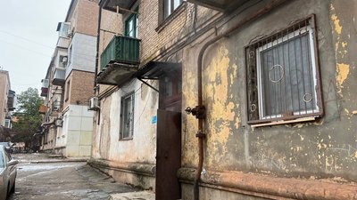 Не мають доступу до укриття. У п’ятиповерхівці Кривого Рогу підтоплені підвали