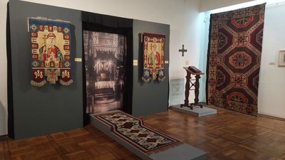У Львові презентували виставку глинянських килимів
