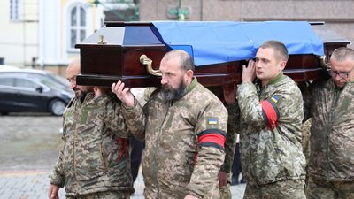 Прощання зі старшим солдатом Вадимом Смірновим у Луцьку, 5листопада 2025 рік