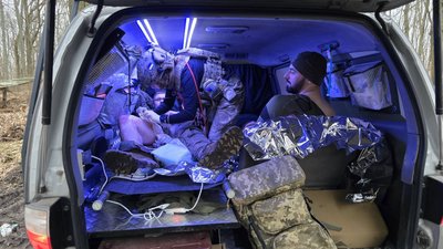 евакуаційний автомобіль евакуаційний автомобіль