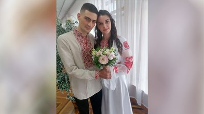 На Чернігівщині 23-24 серпня одружилися 14 пар На Чернігівщині 23-24 серпня одружилися 14 пар