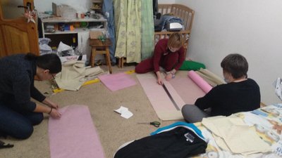 Прикарпатка шиє маски для медичних працівників Прикарпатка шиє маски для медичних працівників