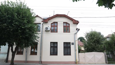 Сторічні вілли Чернівців: хто їх руйнує та як можна зберегти історичну спадщину Сторічні вілли Чернівців: хто їх руйнує та як можна зберегти історичну спадщину