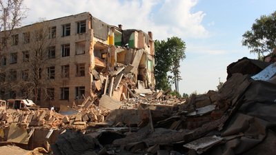 "Працюємо і будемо працювати". Директорка сумського училища розповіла, як працюватиме заклад після російського обстрілу