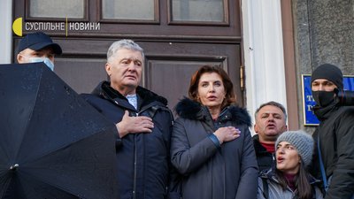 Без арешту та мільярда гривень: суд обрав запобіжний захід Порошенку Без арешту та мільярда гривень: суд обрав запобіжний захід Порошенку