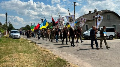 Похоронна процесія, Михайло Пеляк, Максим Пелих