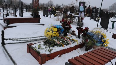 У Ніжині вшанували пам'ять загиблих в авіакатастрофі у Броварах