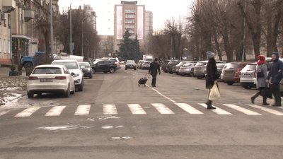Черкасці почали користуватися мобільним додатком “Дія” Черкасці почали користуватися мобільним додатком “Дія”