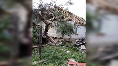 "Готова на собачу будку, тільки щоб не стріляли": на Новгород-Сіверщині люди покидають прикордонні села "Готова на собачу будку, тільки щоб не стріляли": на Новгород-Сіверщині люди покидають прикордонні села