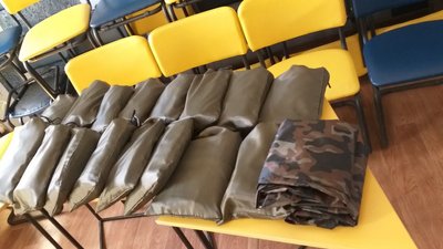 У Новоукраїнській громаді шиють для військових балаклави, дощовики, чохли на каски У Новоукраїнській громаді шиють для військових балаклави, дощовики, чохли на каски