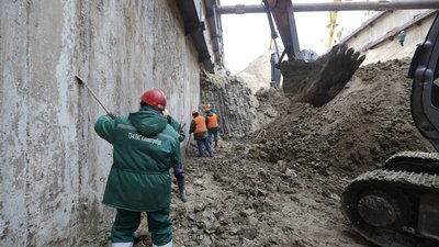 Кличко заспокоїв: будівництво метро на Виноградар іде за графіком Кличко заспокоїв: будівництво метро на Виноградар іде за графіком