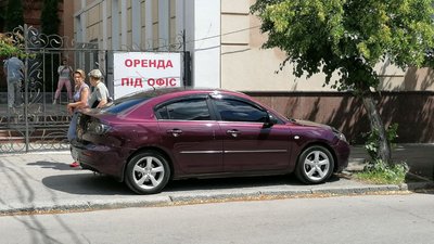 У Кропивницькому водіїв штрафують за порушення правил паркування
