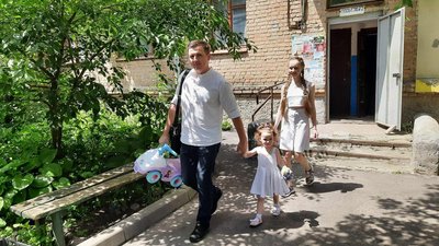 Тато в декреті: "Так склалось, що у мене є можливість бачити, як ростуть мої діти" Тато в декреті: "Так склалось, що у мене є можливість бачити, як ростуть мої діти"