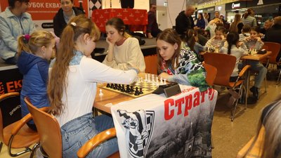 Юні шахісти з Сумщини вибороли золото та бронзу на дитячих змаганнях у Полтаві Юні шахісти з Сумщини вибороли золото та бронзу на дитячих змаганнях у Полтаві