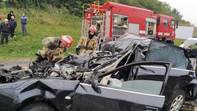 Цими вихідними на дорогах Львівщини трапилося 50 аварій
