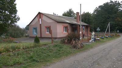 На Рівненщині вчительки почубились на очах учнів На Рівненщині вчительки почубились на очах учнів