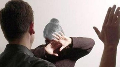 Прокуратура Херсонщини наполягає на примусовому лікуванні чоловіка, який побив матір
