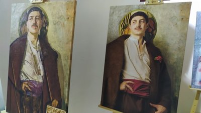 У Сумах моделі перевтілювалися в образи зі стародавніх картин У Сумах моделі перевтілювалися в образи зі стародавніх картин