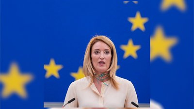 Синьо-жовте: світовий тренд чи підтримка України Синьо-жовте: світовий тренд чи підтримка України