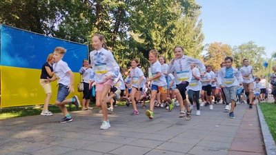 У Луцьку вперше відбувся "Забіг у вишиванках" на підтримку Збройних сил України