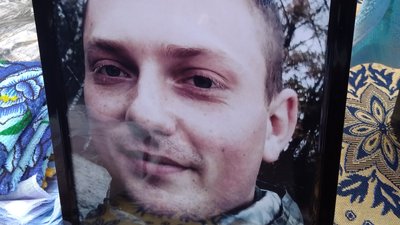 У Кропивницькому попрощалися з бійцями, які загинули на Луганщині У Кропивницькому попрощалися з бійцями, які загинули на Луганщині